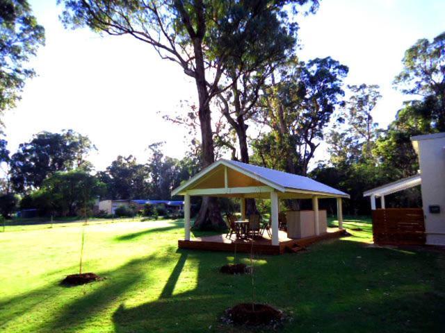Inn The Tuarts Guest Lodge Busselton Accommodation - Adults Only Buitenkant foto