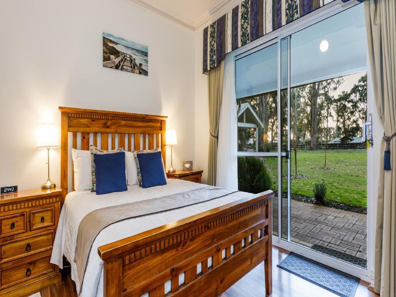 Inn The Tuarts Guest Lodge Busselton Accommodation - Adults Only Buitenkant foto